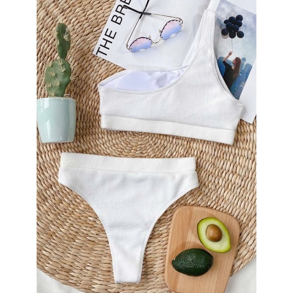 One shoulder bikini high waist white swimsuit - Picture 3 of 3